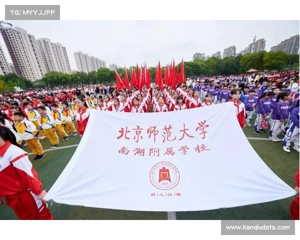 北师大南湖附校举办“AI+篮球”海报智创大赛,科技融合体育艺术 北师大南湖附校举办“AI+篮球”海报智创大赛,科技融合体育艺术